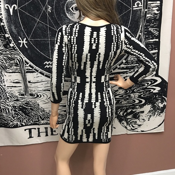 Forever 21 Bodycon Dress Like New Size Small - Picture 2 of 7